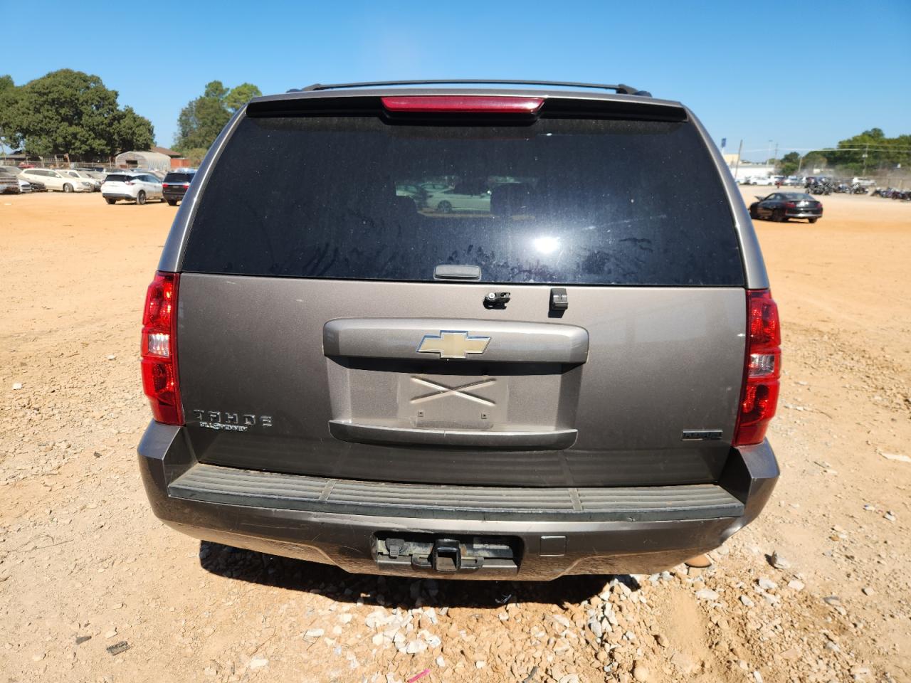 2011 Chevrolet Tahoe C1500 Ls VIN: 1GNSCAE02BR373786 Lot: 82556935