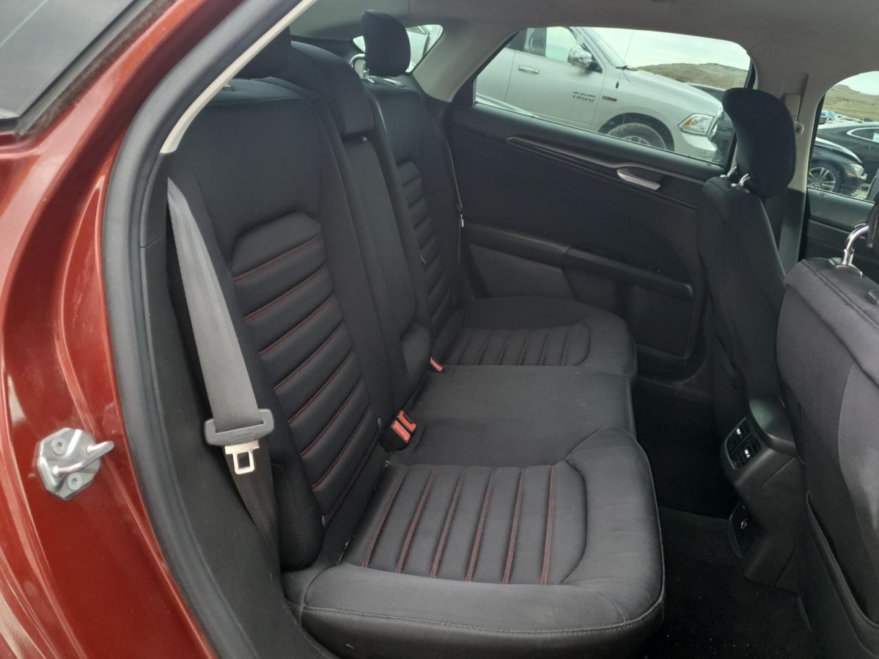 2014 Ford Fusion Se VIN: 3FA6P0H70ER355917 Lot: 86095575