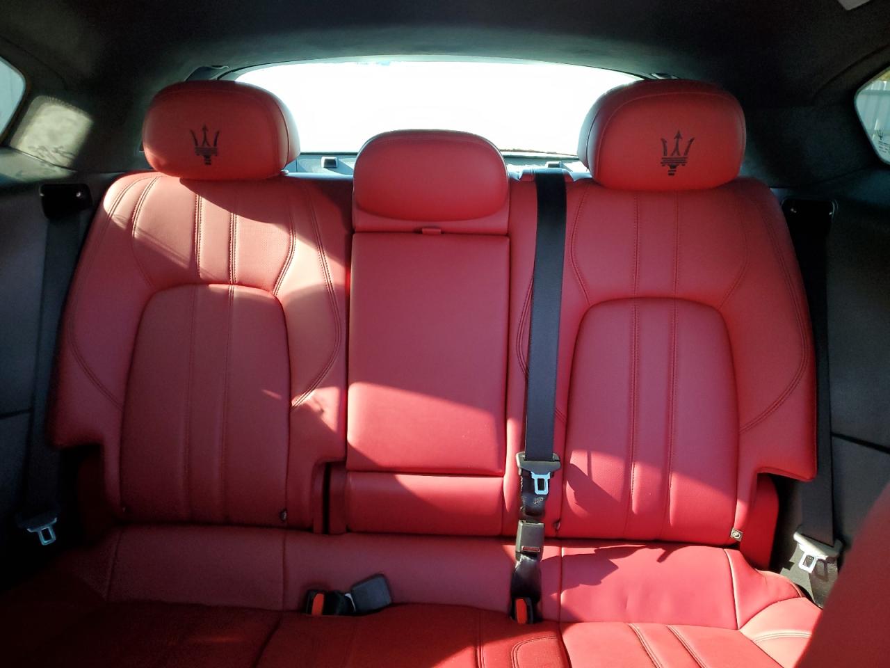 2022 Maserati Levante Base VIN: ZN661XUA2NX402098 Lot: 86425985