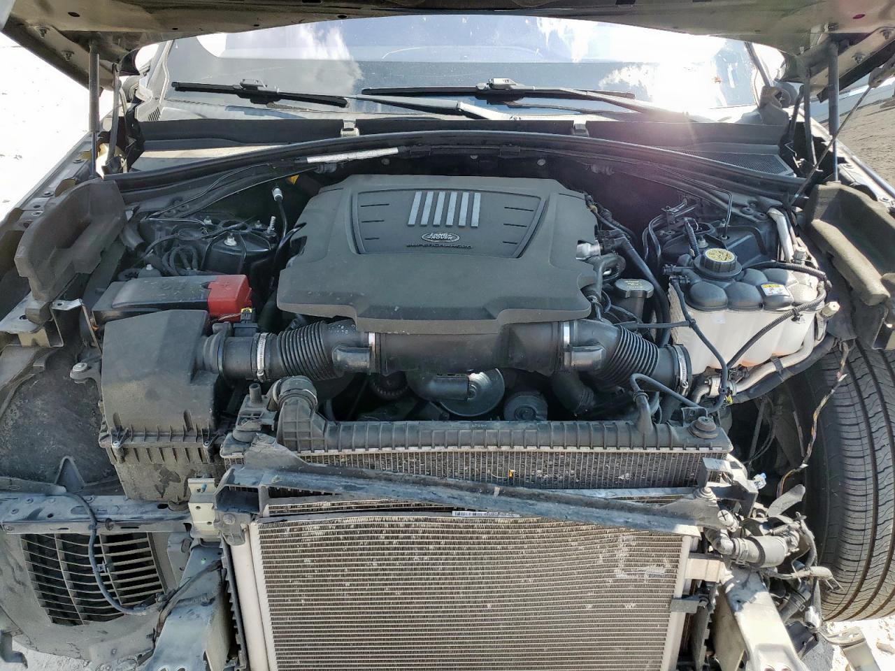 2018 Land Rover Range Rover Velar S VIN: SALYB2RV3JA709114 Lot: 84458665