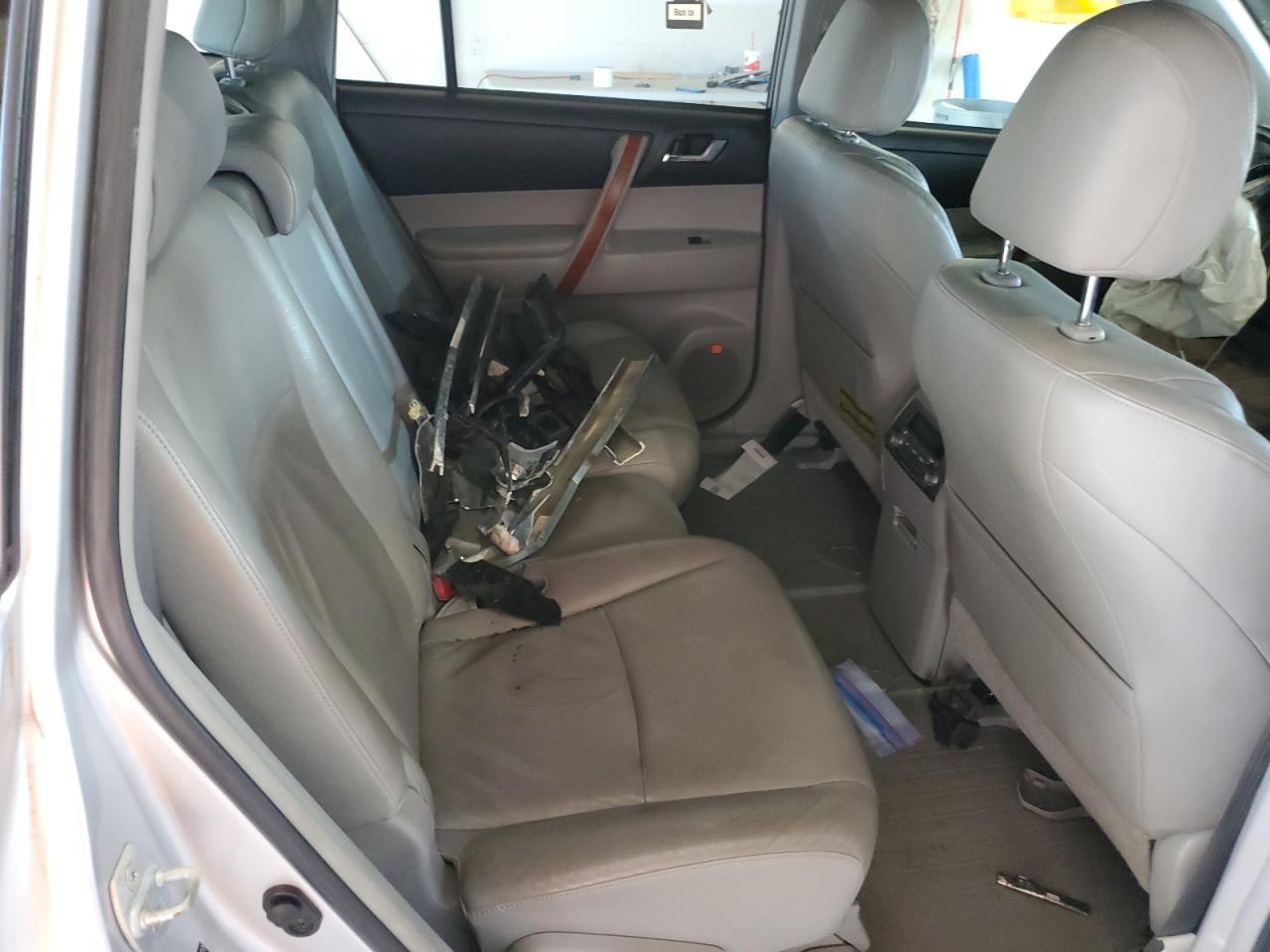 2009 Toyota Highlander Limited VIN: JTEES42A792136927 Lot: 85340285