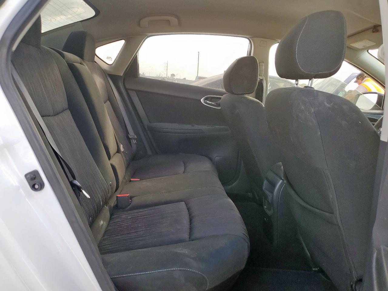 2019 Nissan Sentra S VIN: 3N1AB7AP2KY443765 Lot: 85773625