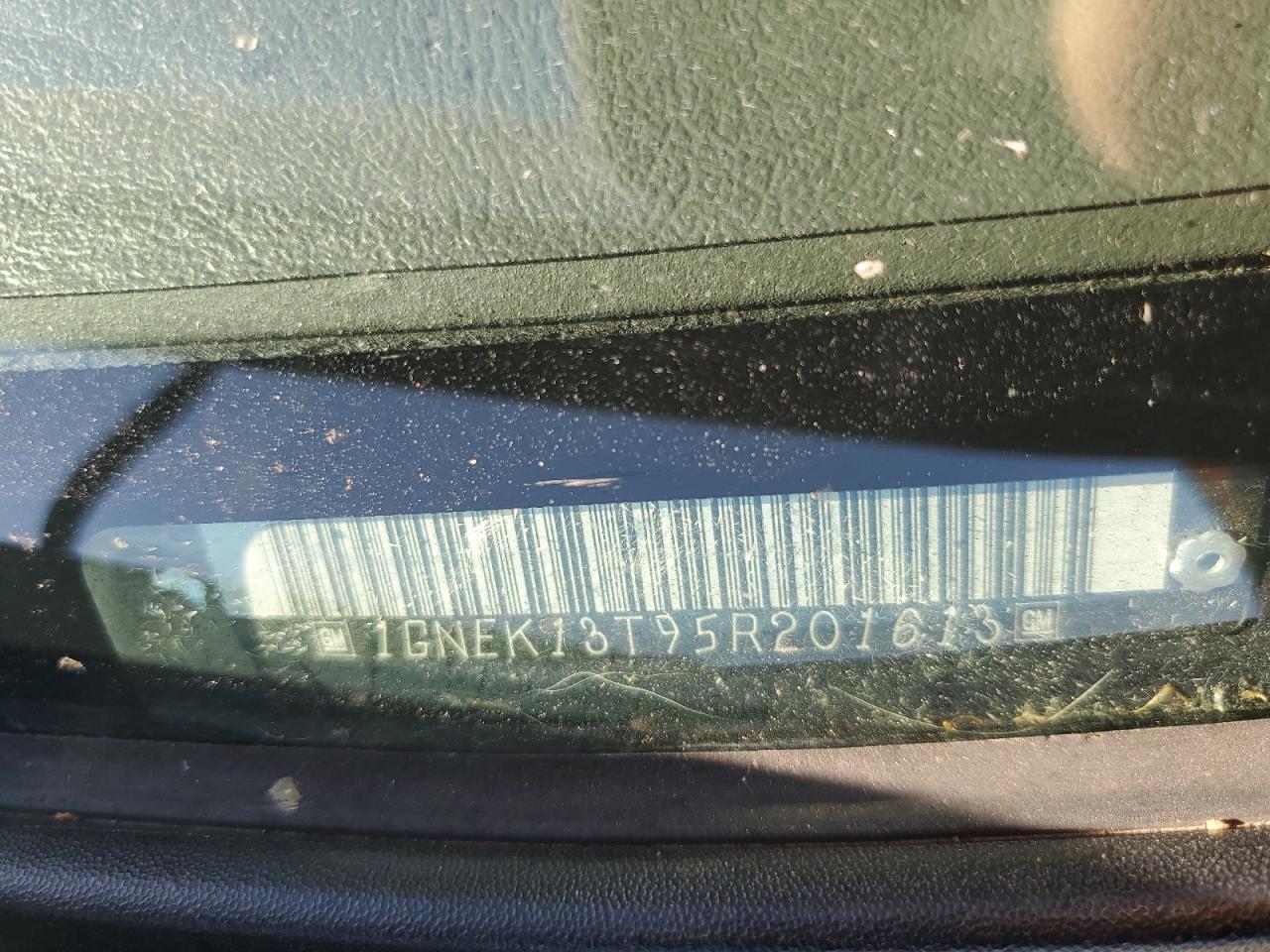 2005 Chevrolet Tahoe K1500 VIN: 1GNEK13T95R201613 Lot: 85858195