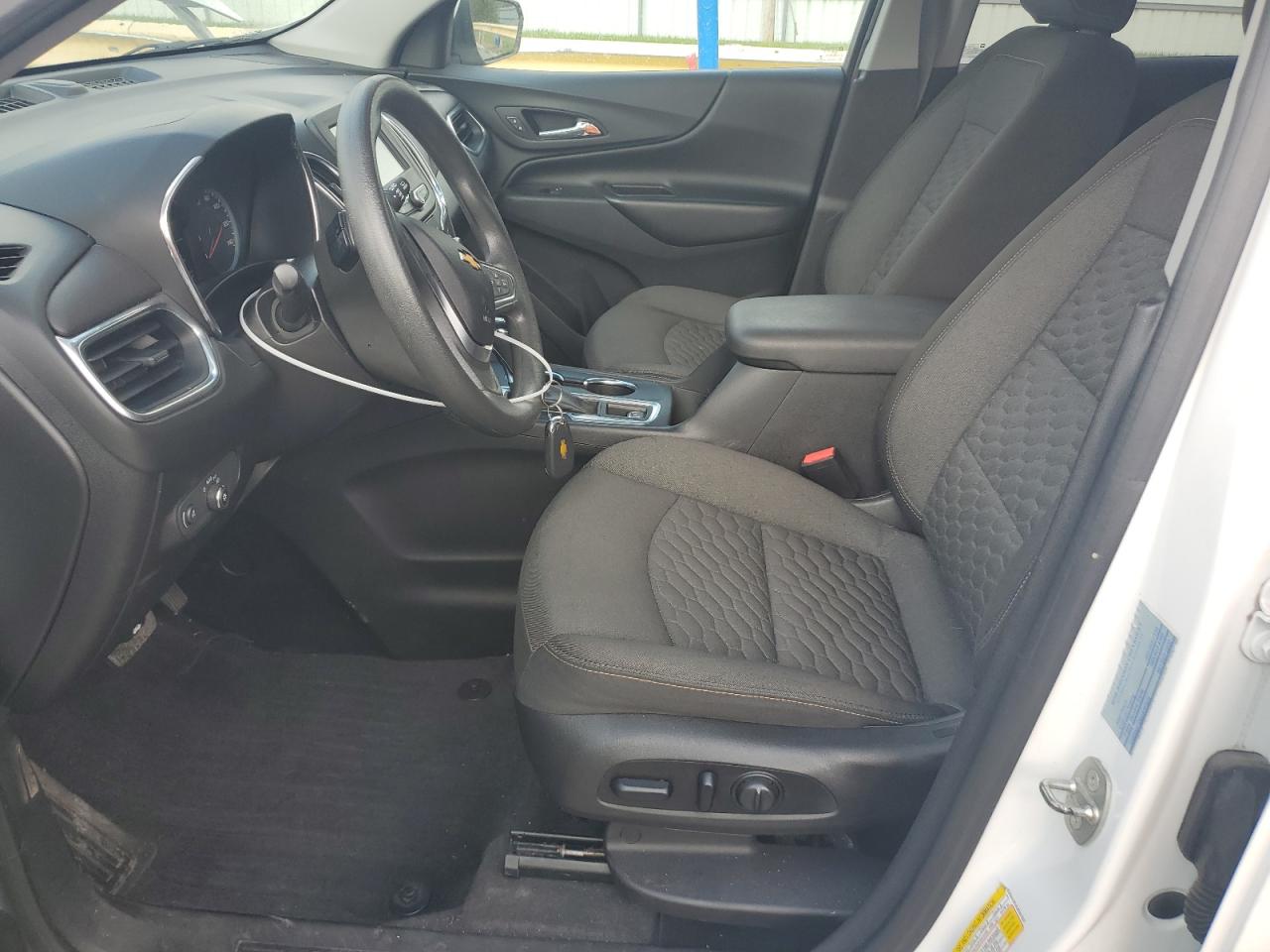 2018 Chevrolet Equinox Lt VIN: 2GNAXJEV6J6307537 Lot: 84284115