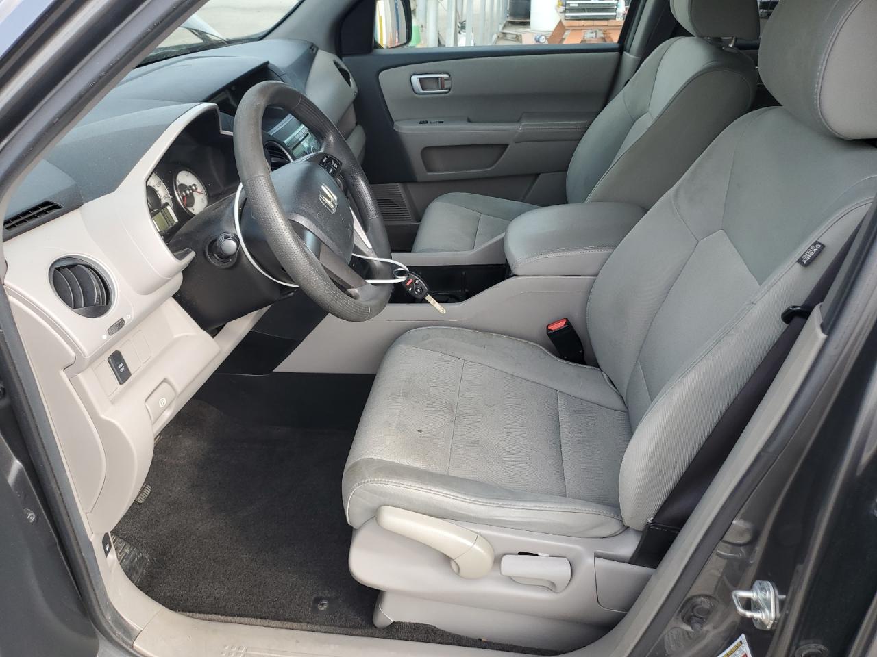 2011 Honda Pilot Lx VIN: 5FNYF3H25BB002677 Lot: 86169985