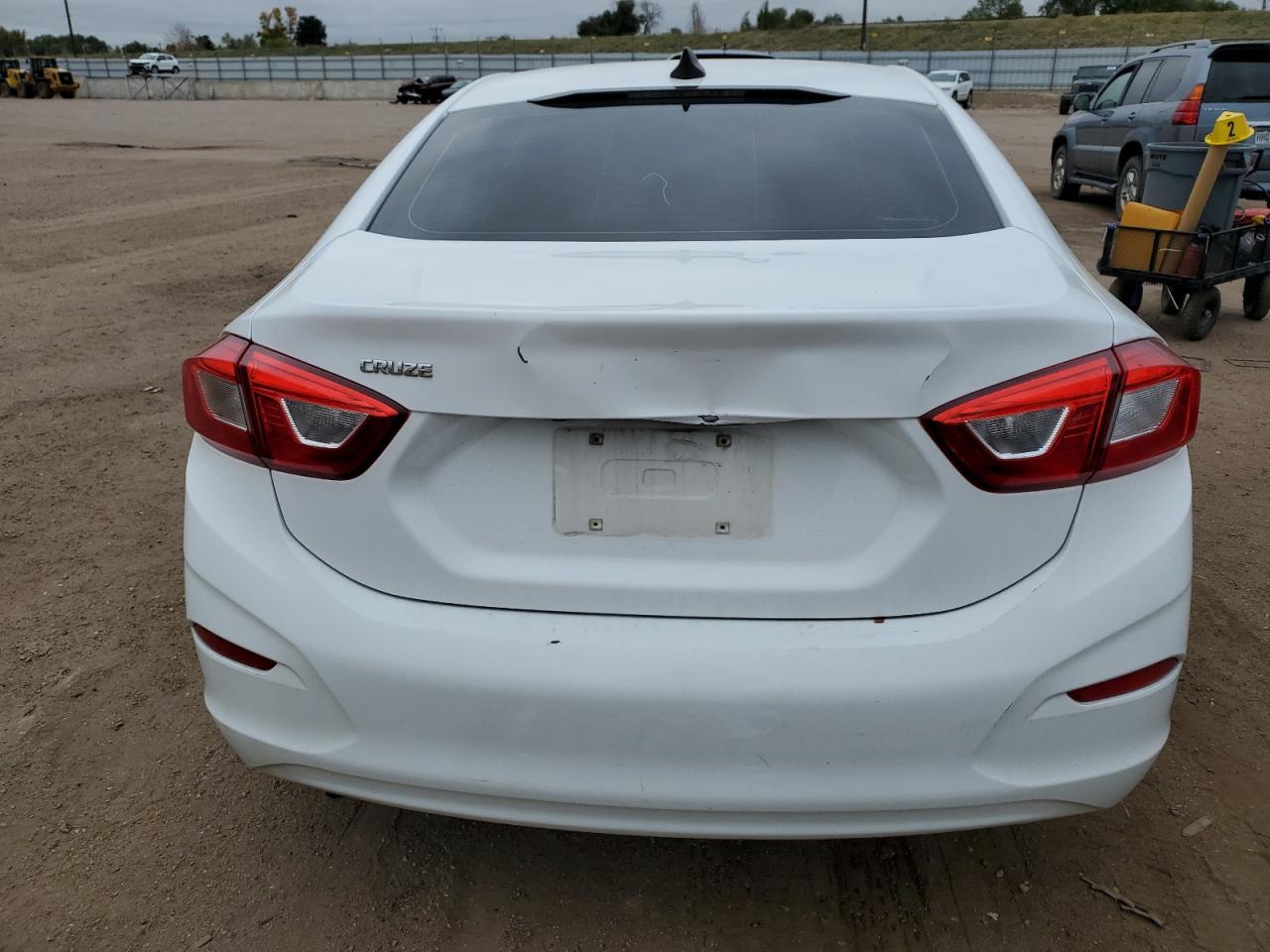 2018 Chevrolet Cruze Ls VIN: 1G1BC5SM6J7225957 Lot: 85700735