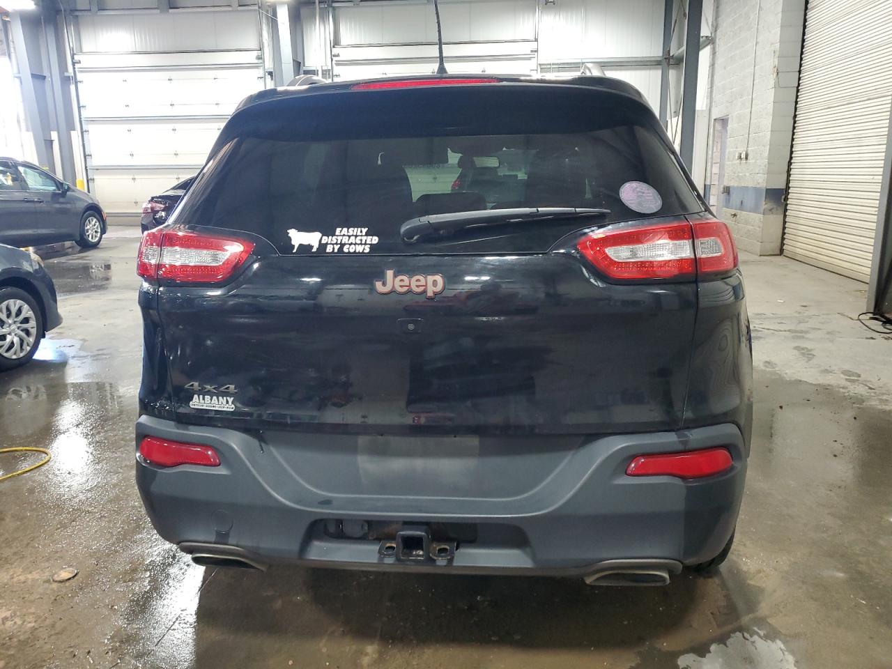 2017 Jeep Cherokee Latitude VIN: 1C4PJMCS9HW546093 Lot: 89693285