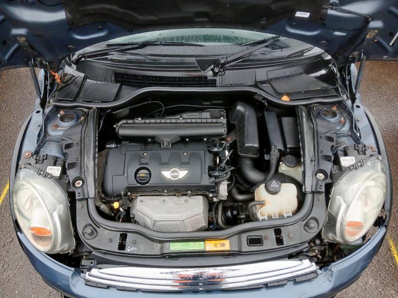 2010 MINI COOPER 