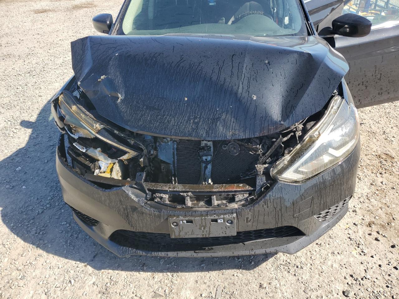 2017 Nissan Sentra S VIN: 3N1AB7AP8HL637271 Lot: 82249375