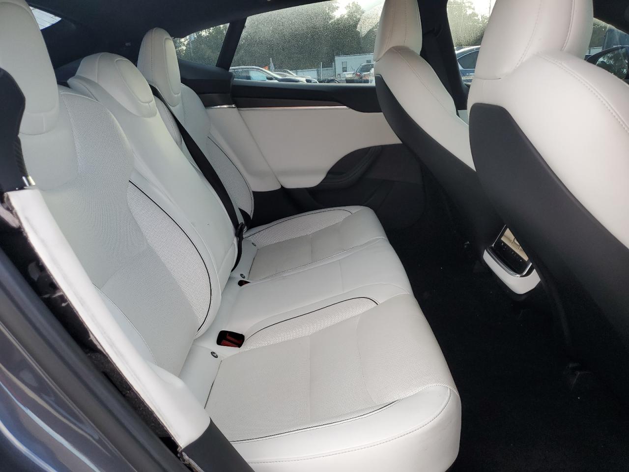 2022 Tesla Model S VIN: 5YJSA1E62NF468118 Lot: 85561105