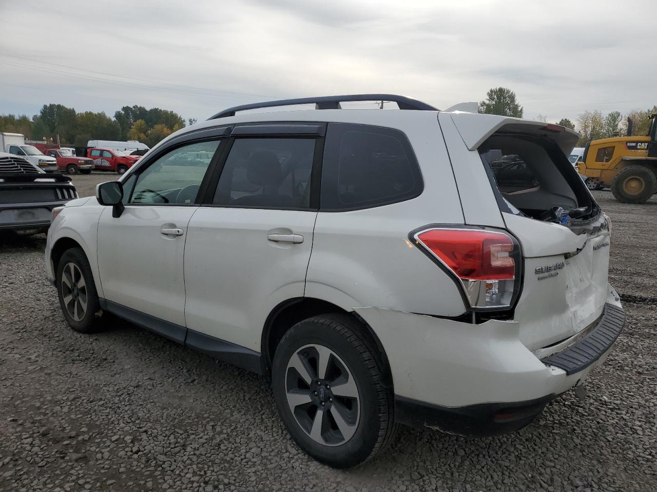 2017 Subaru Forester 2.5I white null gas JF2SJABC3HH523479 photo #3