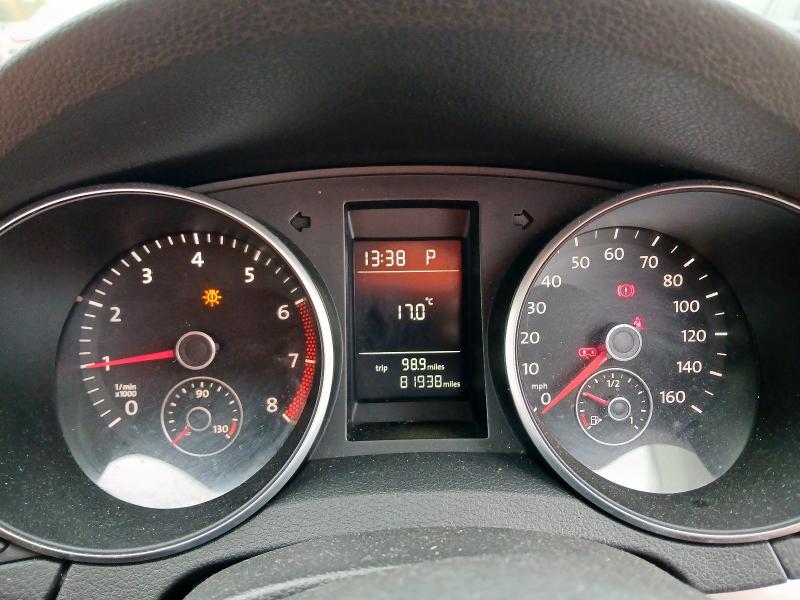 2011 VOLKSWAGEN GOLF S TSI S-A 
