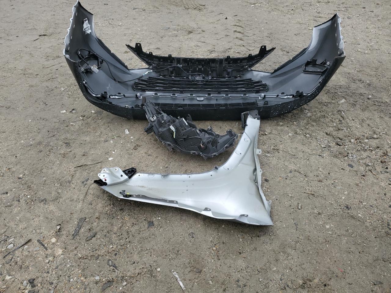 2024 Toyota Rav4 Xle VIN: 2T3W1RFV0RC254283 Lot: 85909705