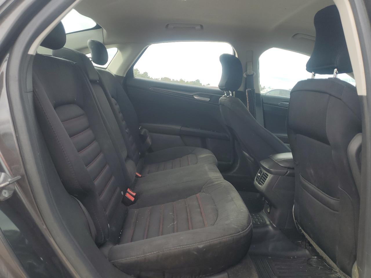 2015 Ford Fusion Se VIN: 3FA6P0H74FR220344 Lot: 85132245