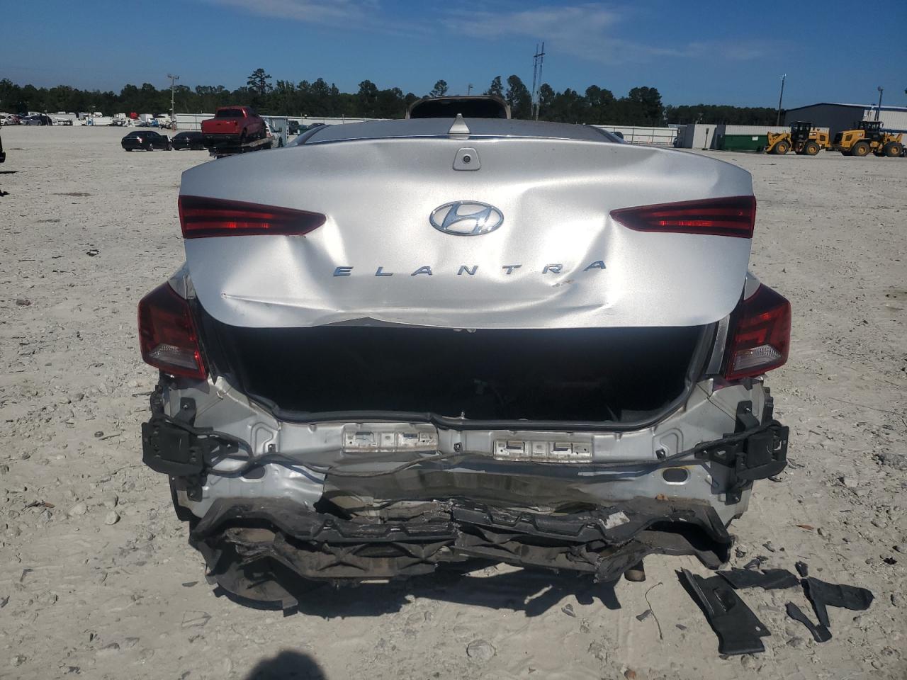 2019 Hyundai Elantra Sel VIN: 5NPD84LF2KH468450 Lot: 84986385