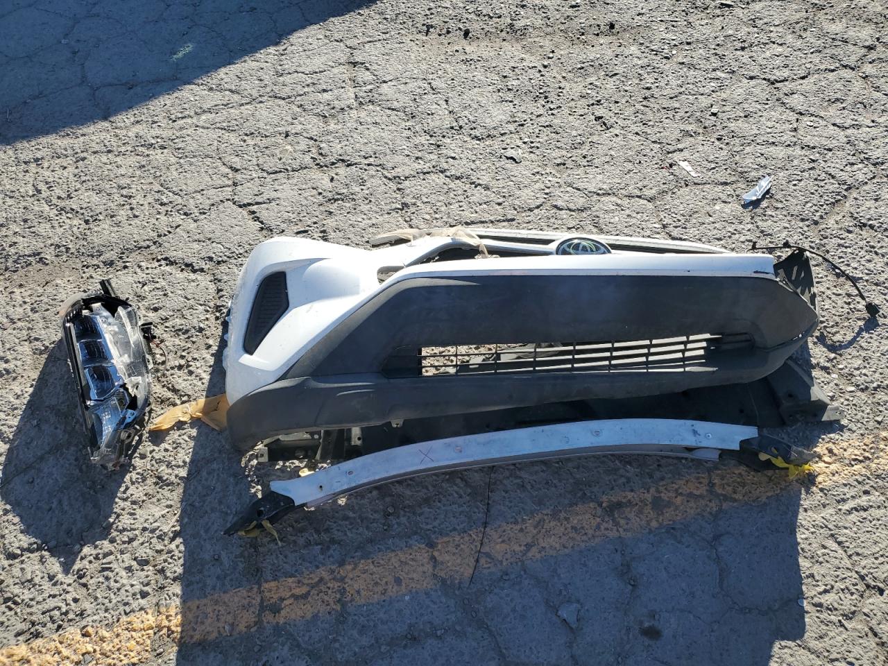 2022 Toyota Rav4 Le VIN: 2T3H1RFV5NC196612 Lot: 85005475