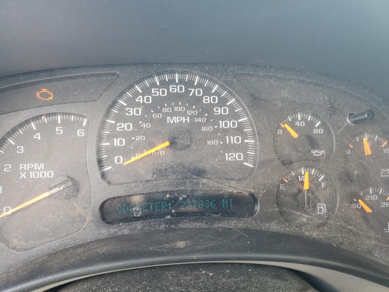 2005 Chevrolet Silverado K1500 VIN: 1GCEK19Z15Z223108 Lot: 81910025