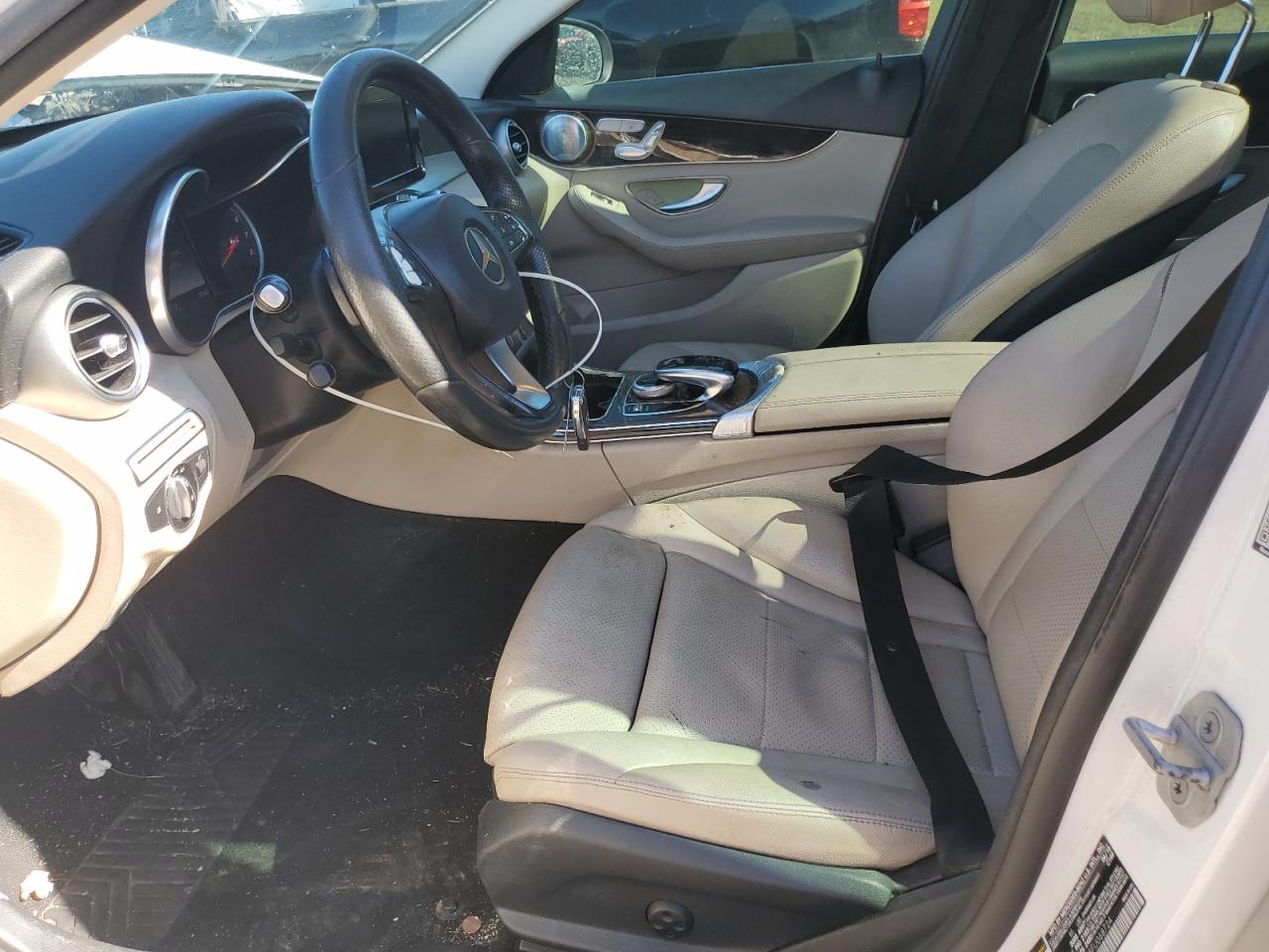 2015 Mercedes-Benz C 300 VIN: 55SWF4JB5FU068724 Lot: 85886015