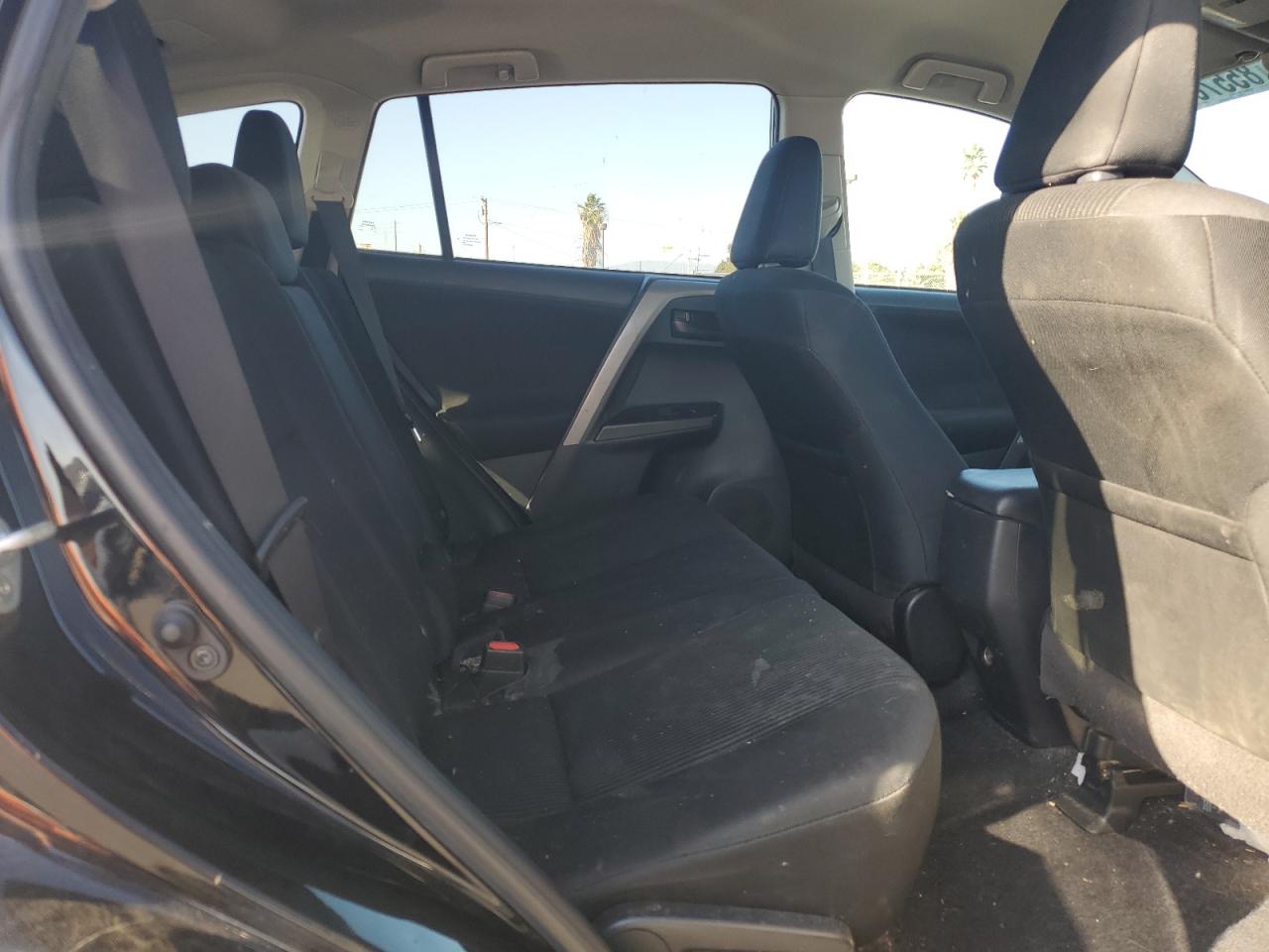 2018 Toyota Rav4 Le VIN: 2T3ZFREV0JW493531 Lot: 85576925