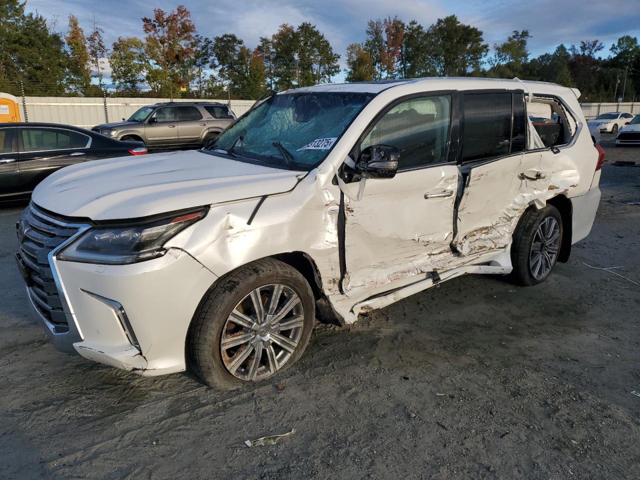 LEXUS LX570 2017. Lot# 86313275. VIN JTJHY7AX7H4225775. Photo 1