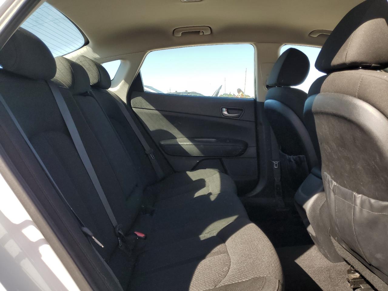 2017 Kia Optima Lx VIN: 5XXGT4L36HG145136 Lot: 90732255