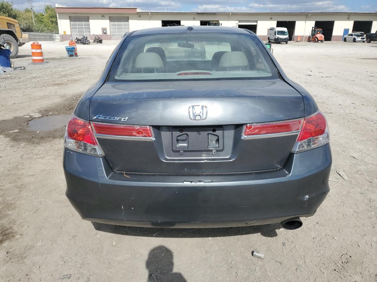 2011 Honda Accord Exl VIN: 1HGCP2F84BA071038 Lot: 82350915