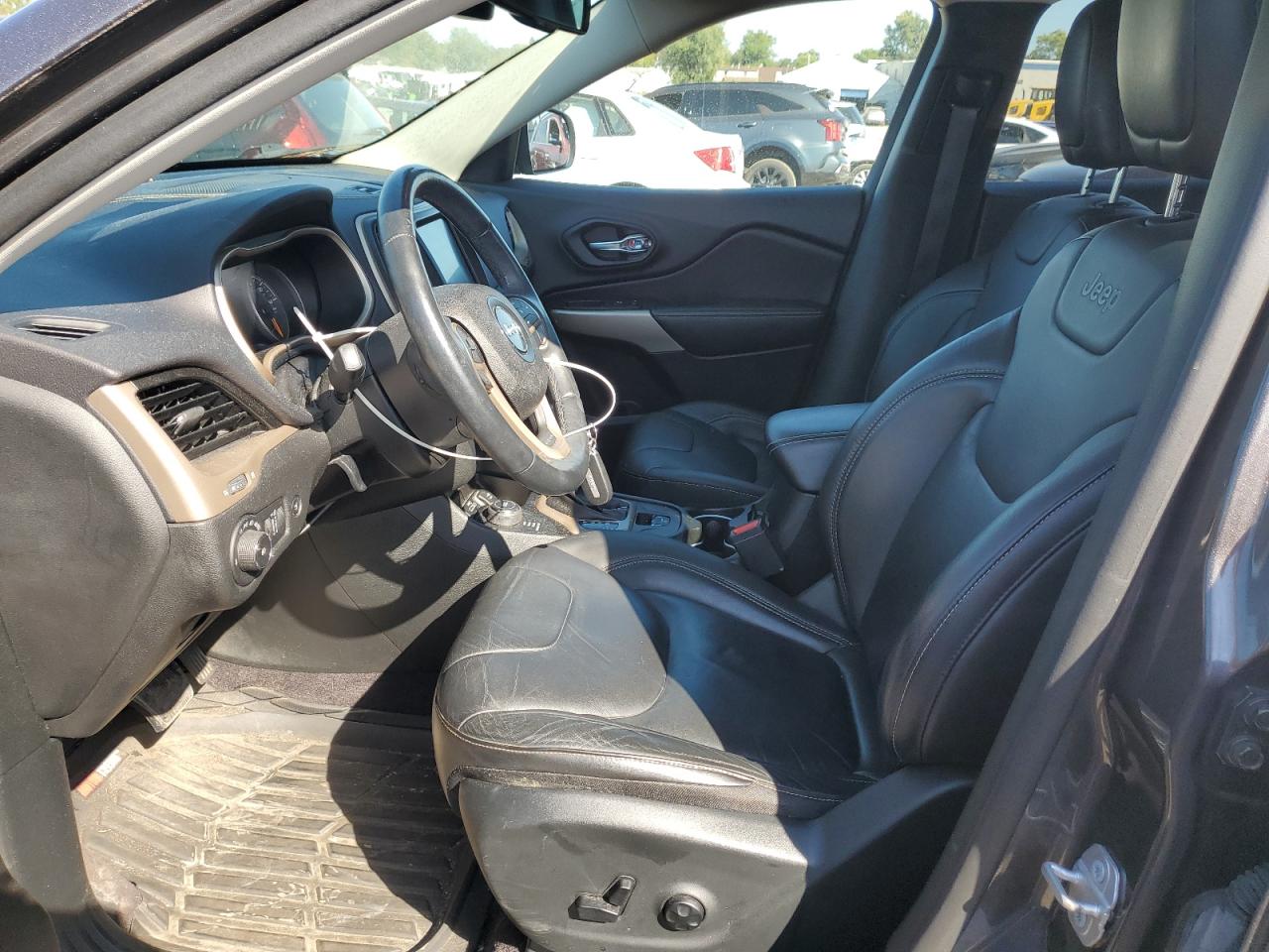 2018 Jeep Cherokee Limited VIN: 1C4PJMDXXJD560256 Lot: 85113535