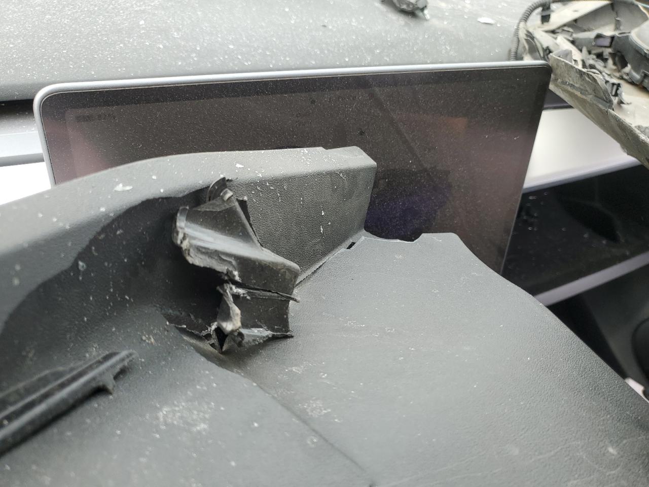 2022 Tesla Model Y VIN: 7SAYGDEE7NF372487 Lot: 85827745