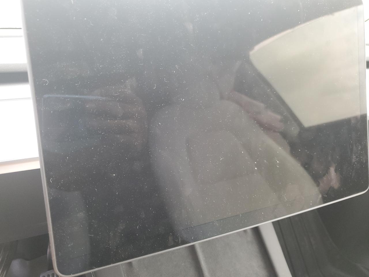 2025 Tesla Model Y VIN: 7SAYGDEE1SA352115 Lot: 89559375