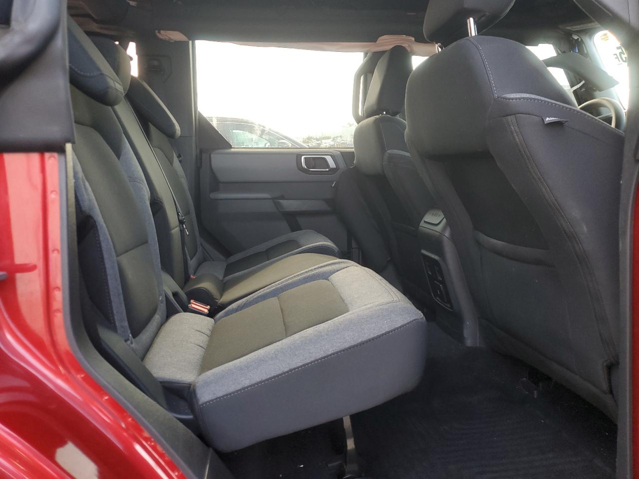 2021 Ford Bronco Base VIN: 1FMDE5BH8MLA79839 Lot: 85903995