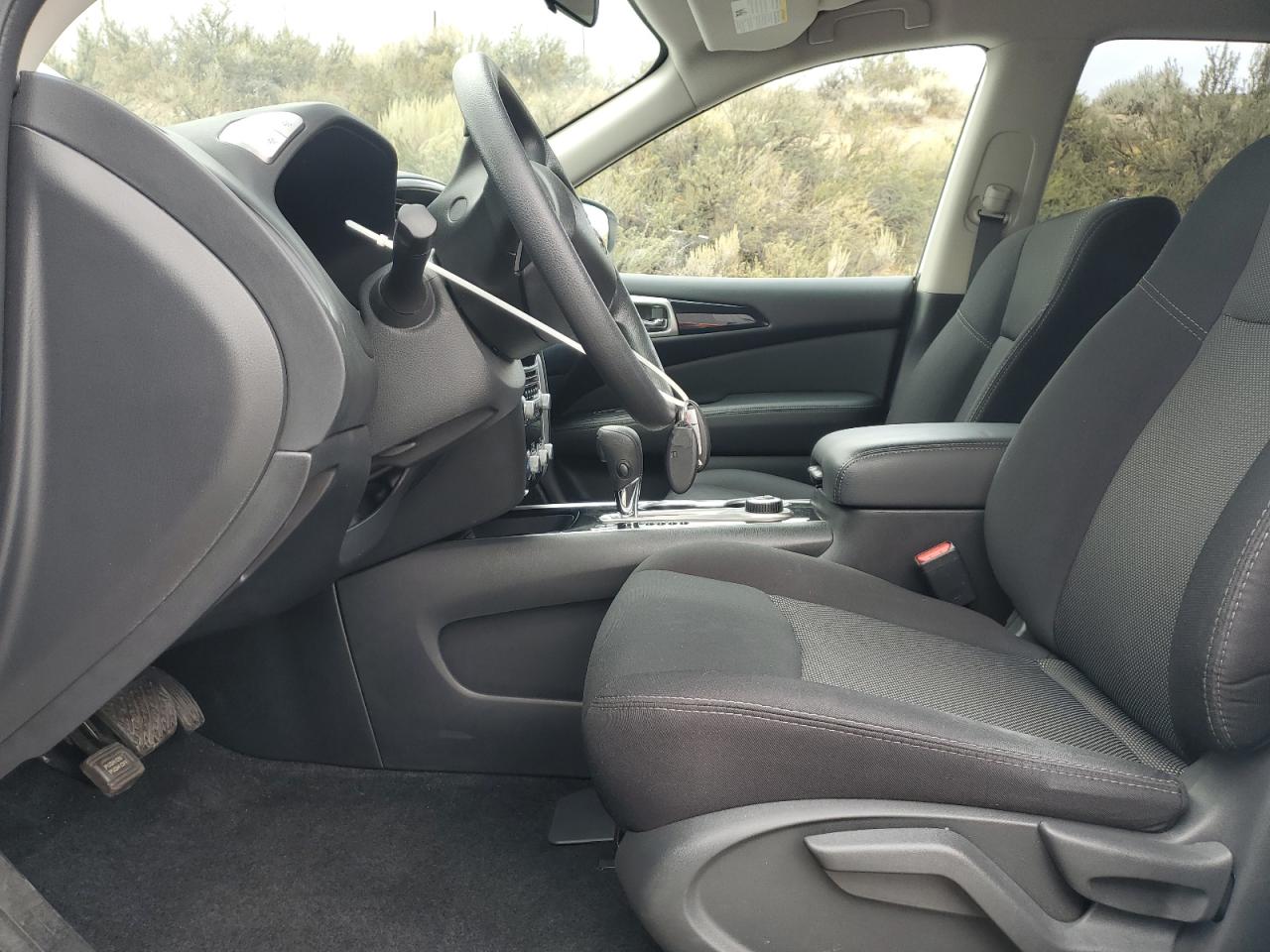 2019 Nissan Pathfinder S VIN: 5N1DR2MM9KC632301 Lot: 84648295