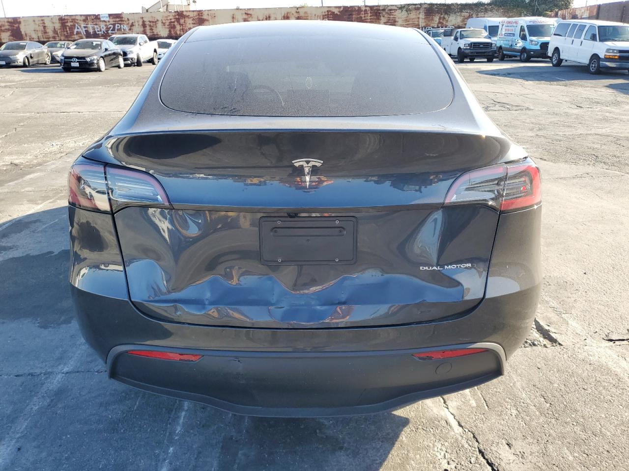2025 Tesla Model Y VIN: 7SAYGDEE9SF263959 Lot: 85722855