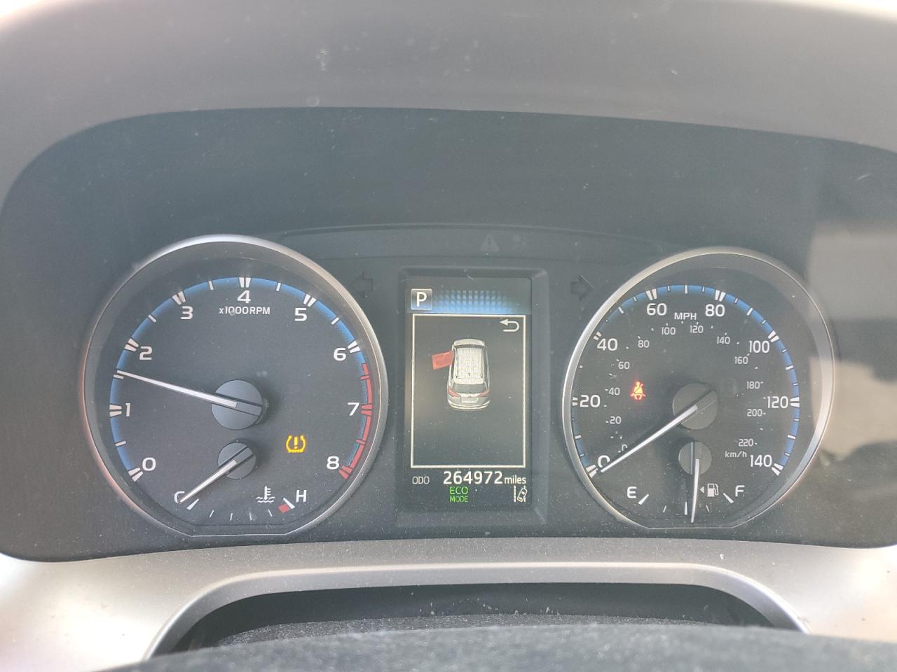 2017 Toyota Rav4 Xle VIN: JTMWFREV8HD098250 Lot: 81995835