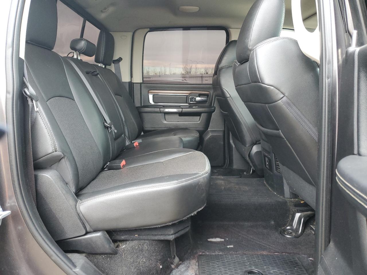 2015 Ram 1500 Laramie VIN: 1C6RR7VMXFS564096 Lot: 90706995