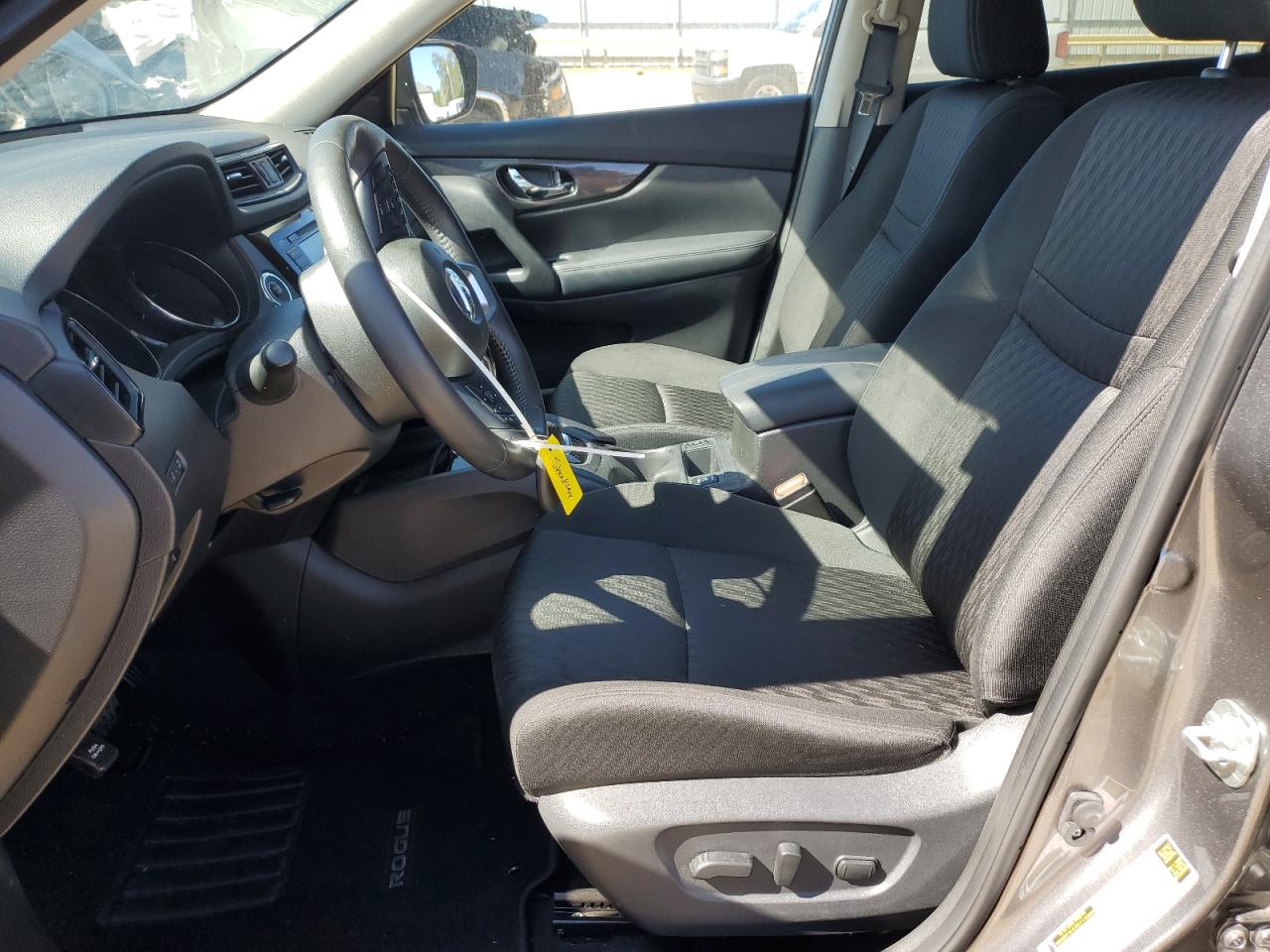 2019 Nissan Rogue S VIN: KNMAT2MT5KP555810 Lot: 85157255