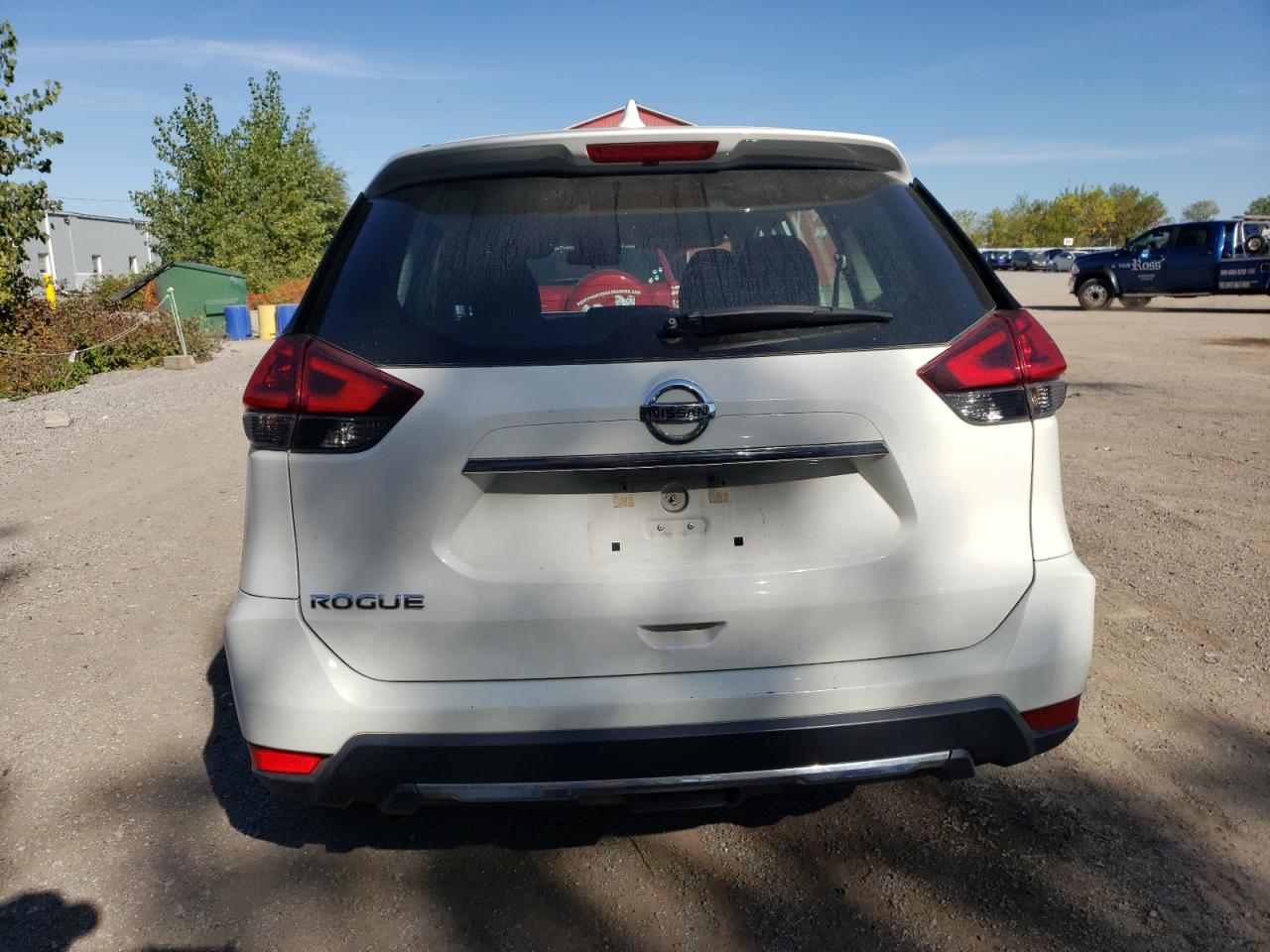 2018 Nissan Rogue S VIN: 5N1AT2MT2JC706913 Lot: 84301785