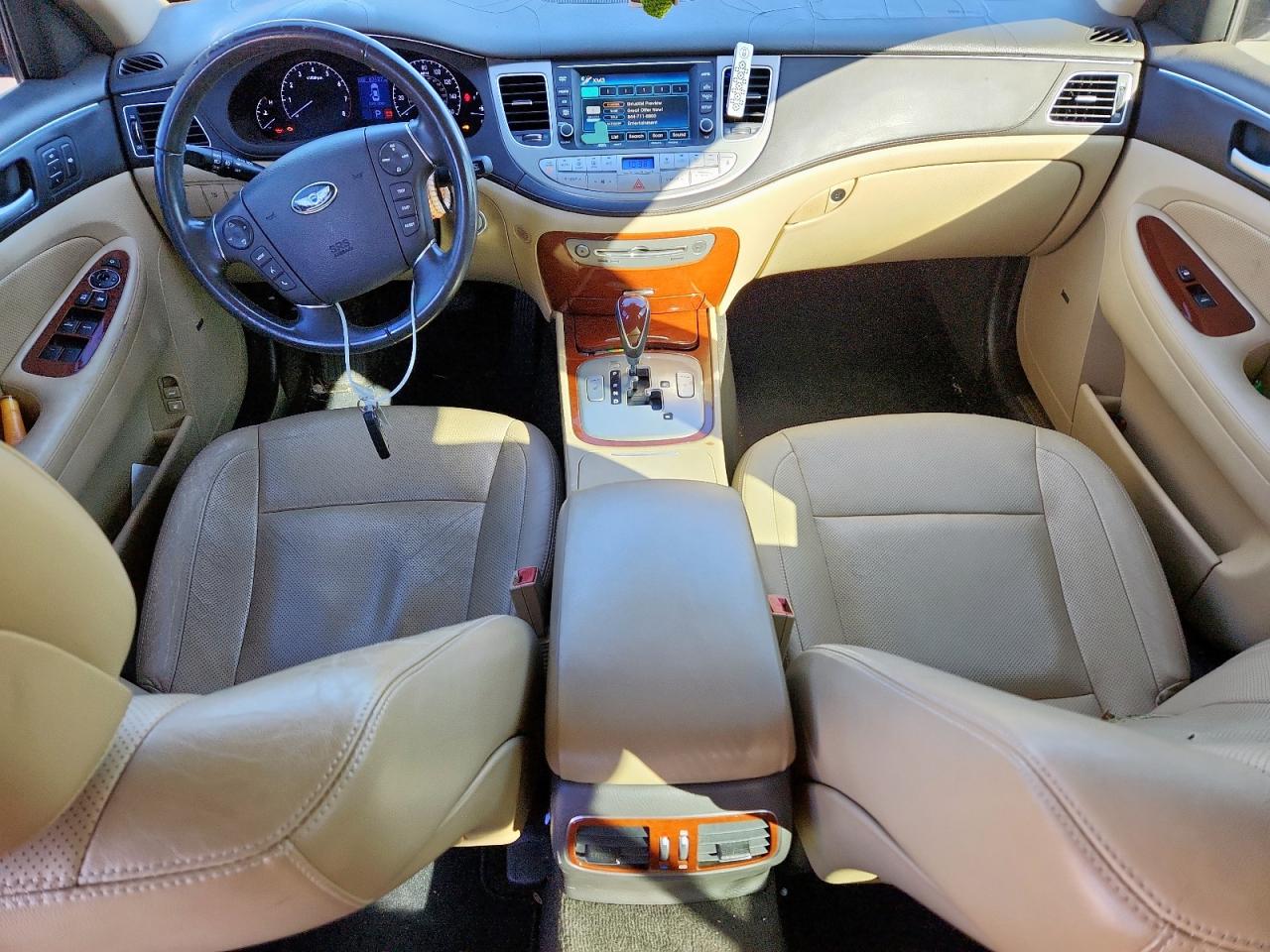 2013 Hyundai Genesis 3.8L VIN: KMHGC4DD2DU239151 Lot: 90809285