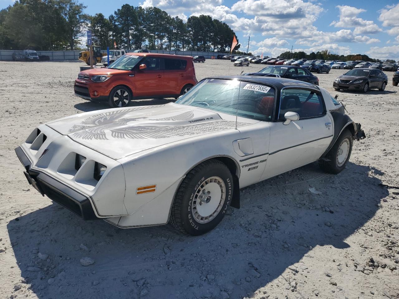 PONTIAC FIREBIRD 1981. Lot# 86327655. VIN 1G2AX87T2BN117023. Photo 1