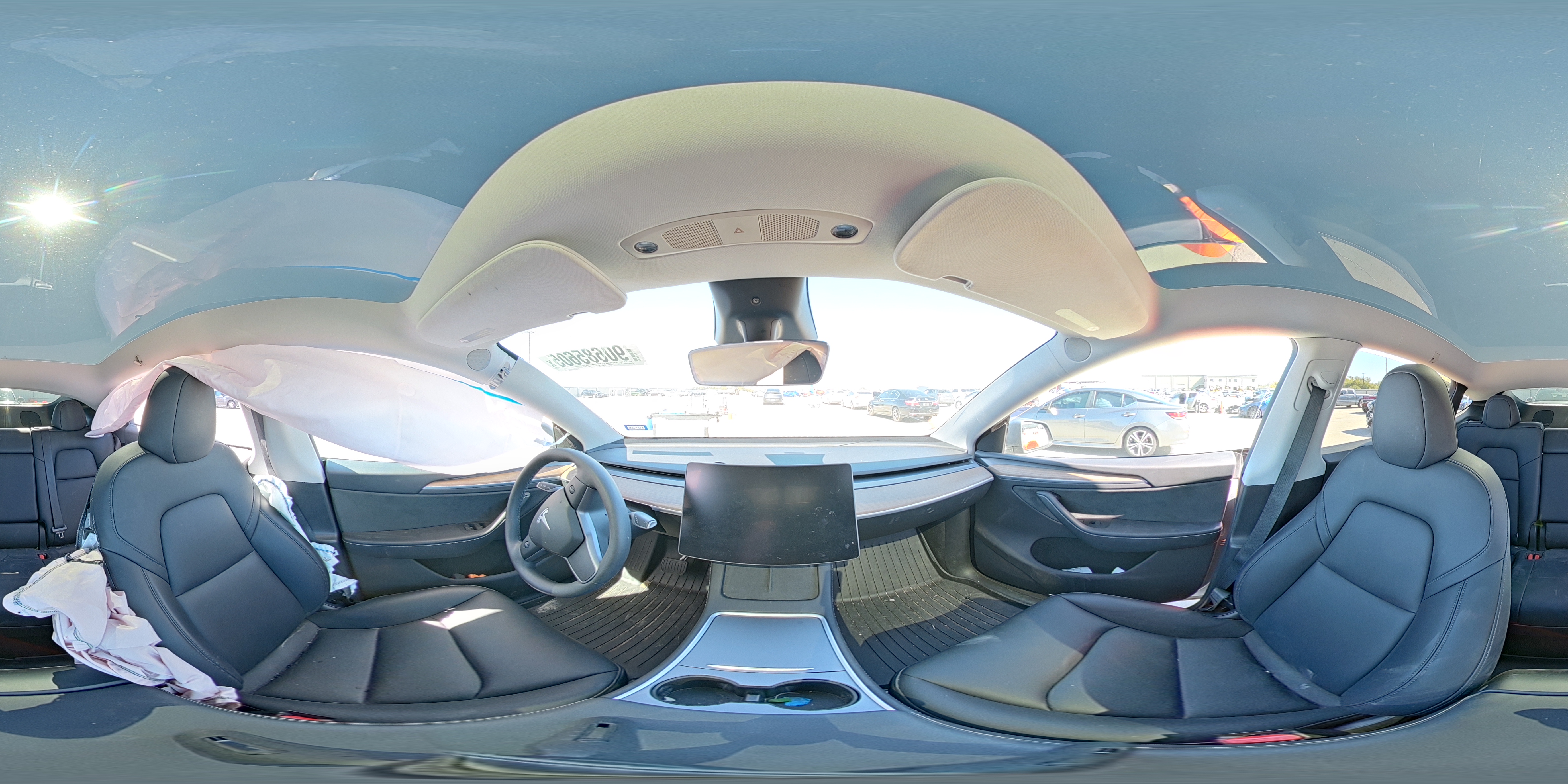 2024 Tesla Model Y VIN: 7SAYGDEE5RA330211 Lot: 90685605