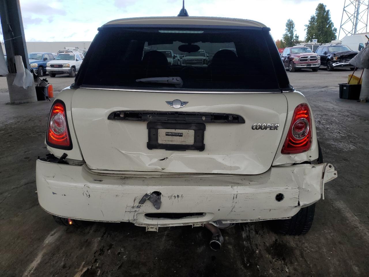 2012 Mini Cooper VIN: WMWSU3C55CT185300 Lot: 82235355