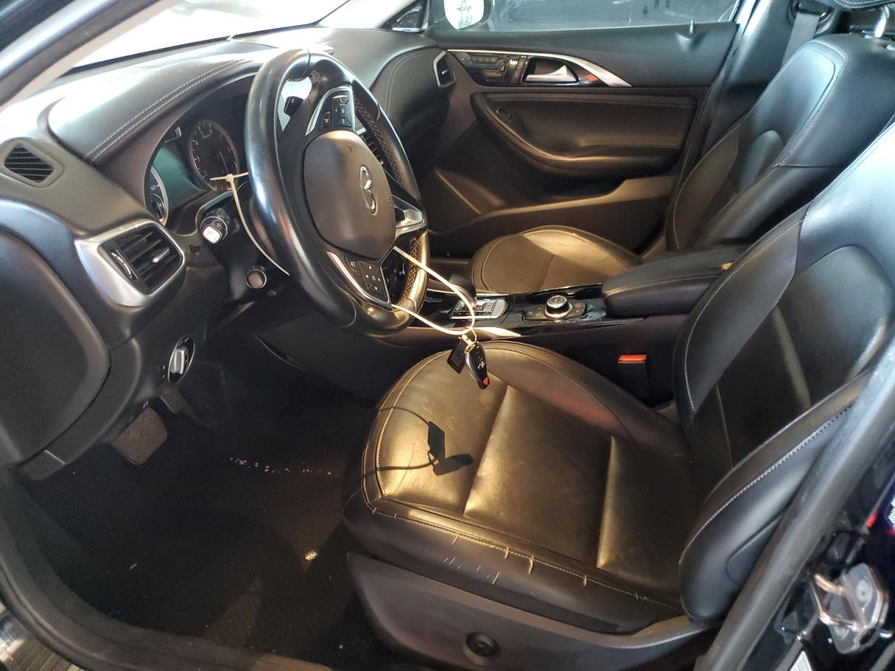 2018 Infiniti Qx30 Pure VIN: SJKCH5CP7JA002915 Lot: 82262015