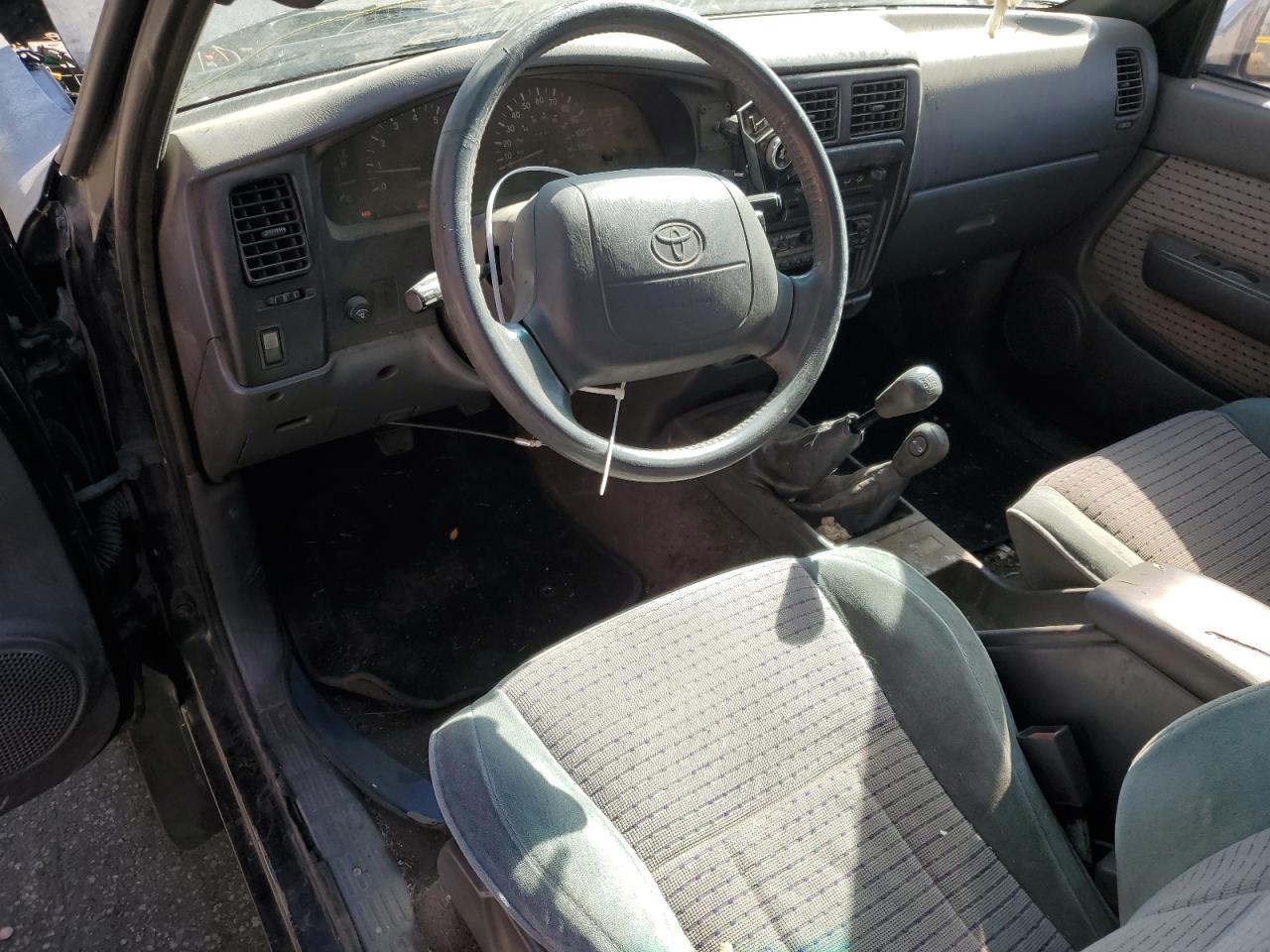 1997 Toyota Tacoma Xtracab Sr5 VIN: 4TAWN74N3VZ240832 Lot: 87216015