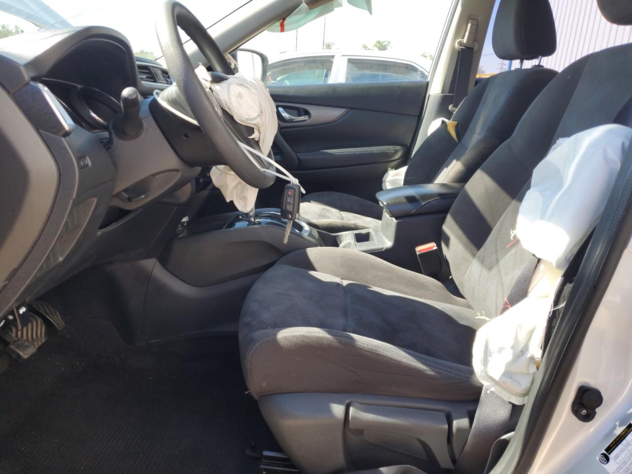 2015 Nissan Rogue S VIN: KNMAT2MT4FP536977 Lot: 85699335