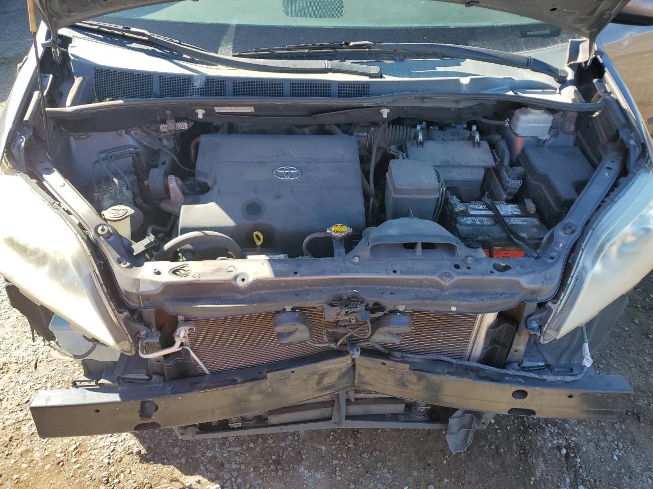 2012 Toyota Sienna Le VIN: 5TDKK3DC0CS274857 Lot: 84895925