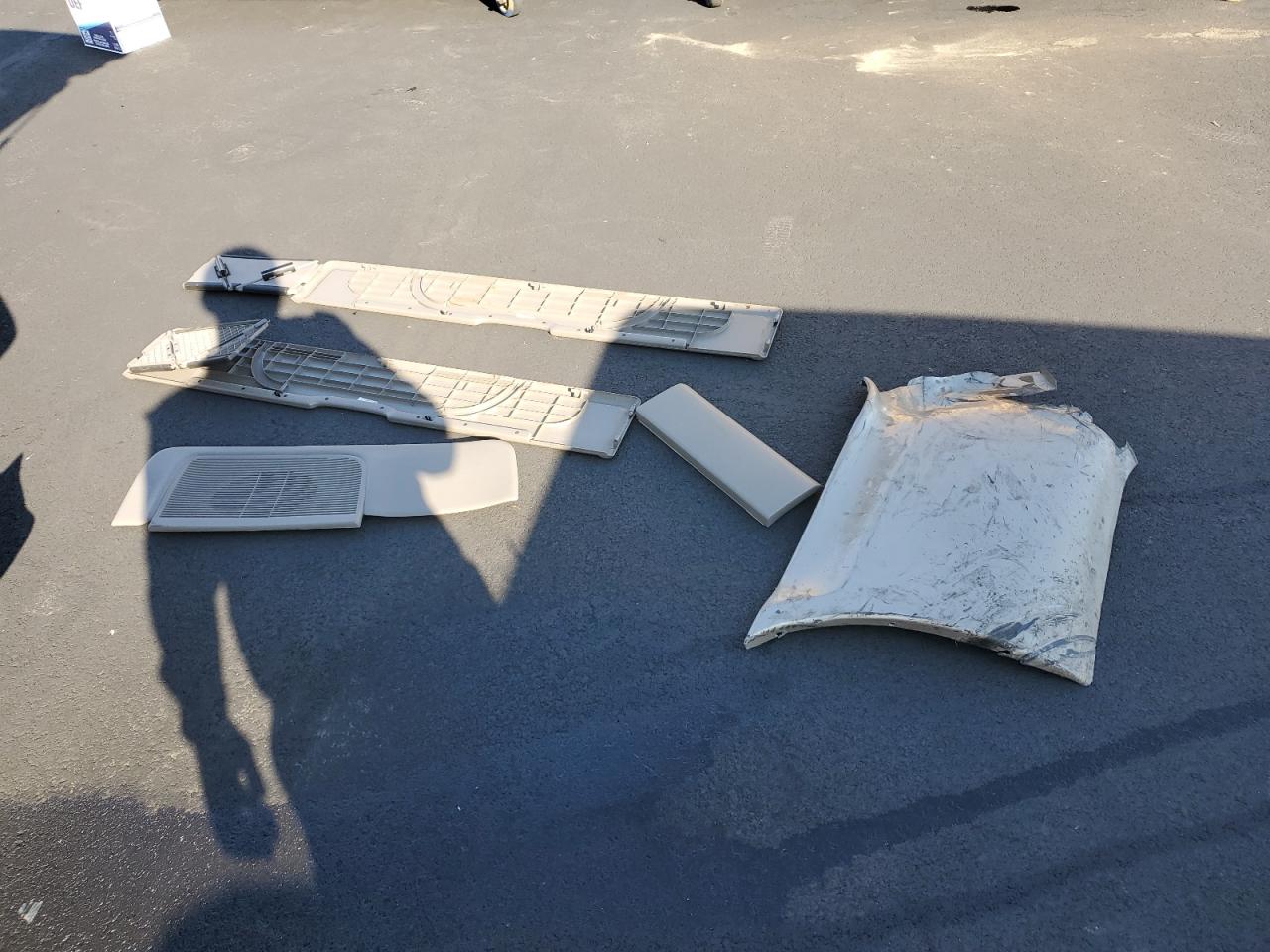 2003 Chrysler Town & Country Limited VIN: 2C8GP64L43R158528 Lot: 90536765