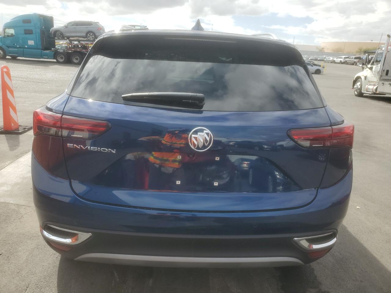 2023 Buick Envision Preferred VIN: LRBAZLR42PD095762 Lot: 86641545