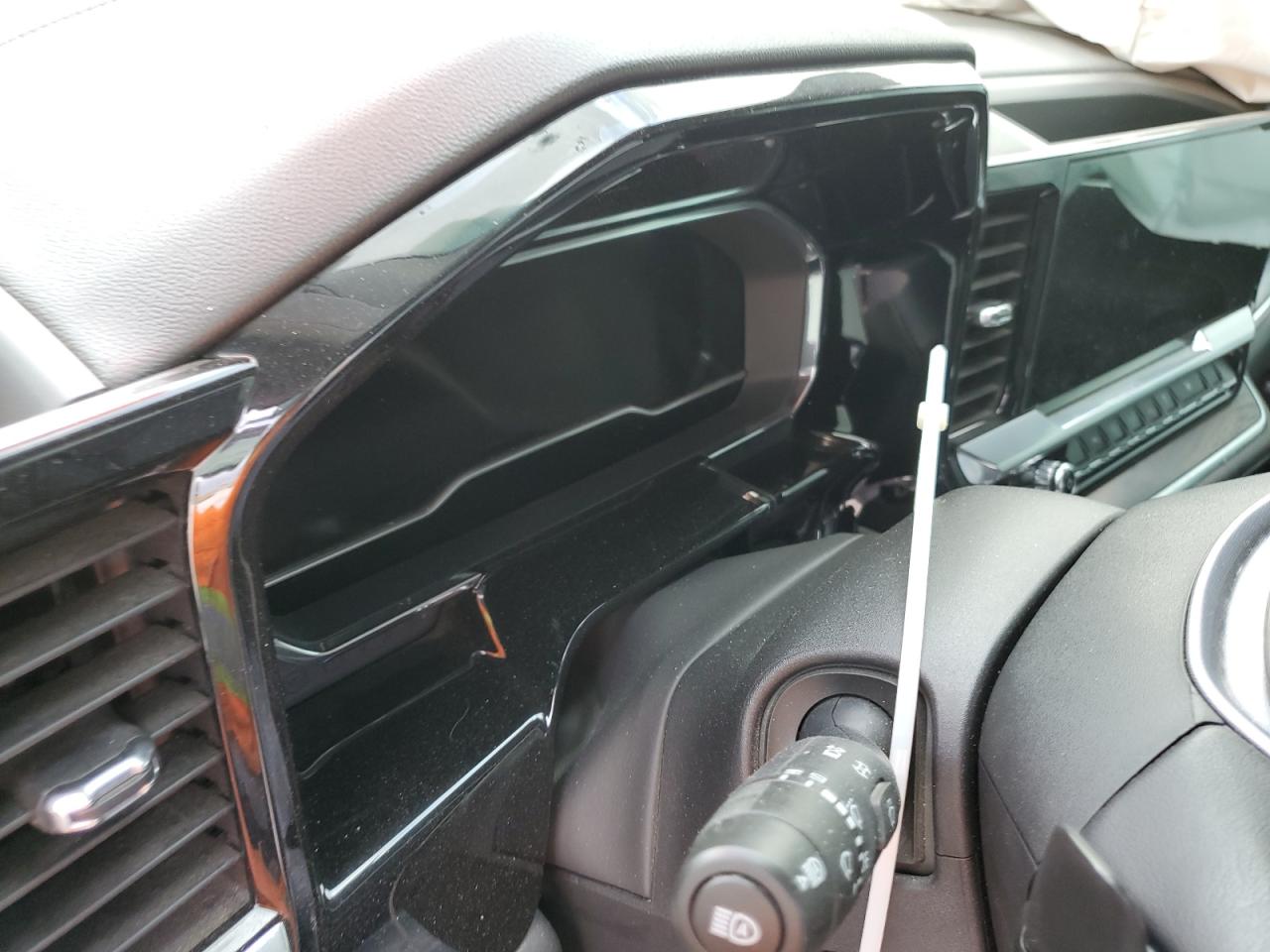 2022 GMC Sierra C1500 Slt VIN: 3GTPHDED5NG658913 Lot: 89893775