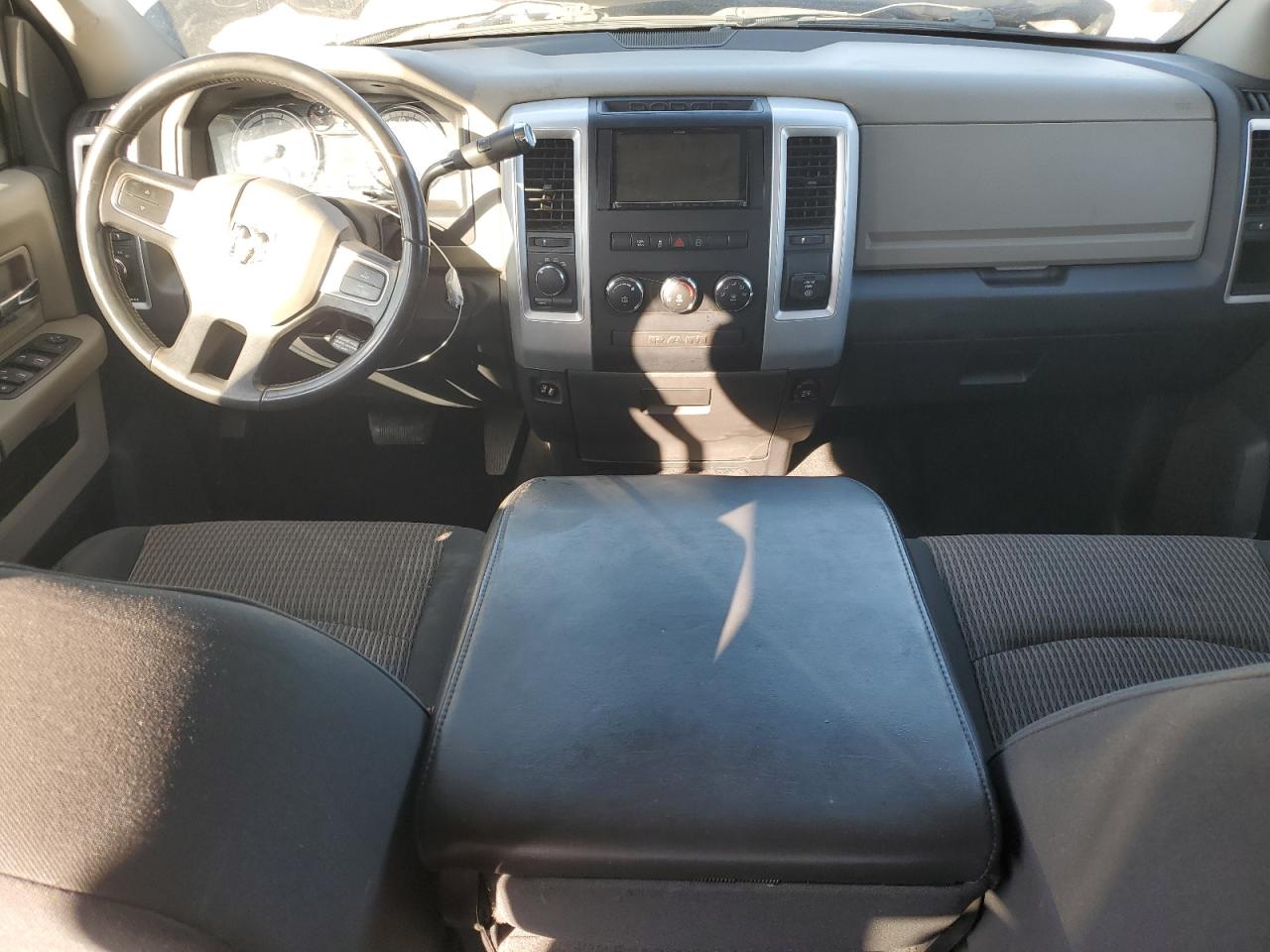 2011 Dodge Ram 1500 VIN: 1D7RV1CT3BS618401 Lot: 89687505