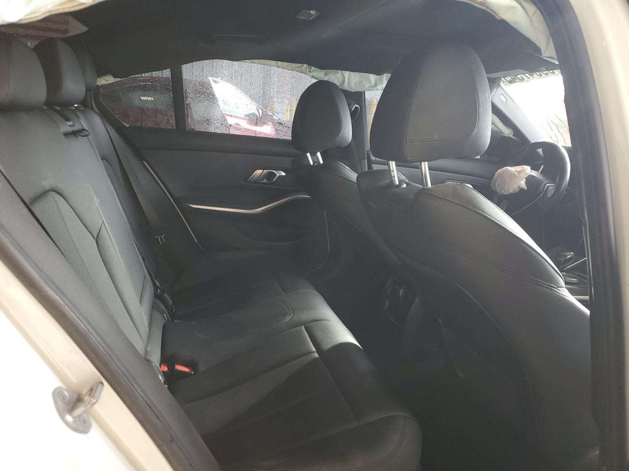 Фото: 3MW5R7J08L8B27086