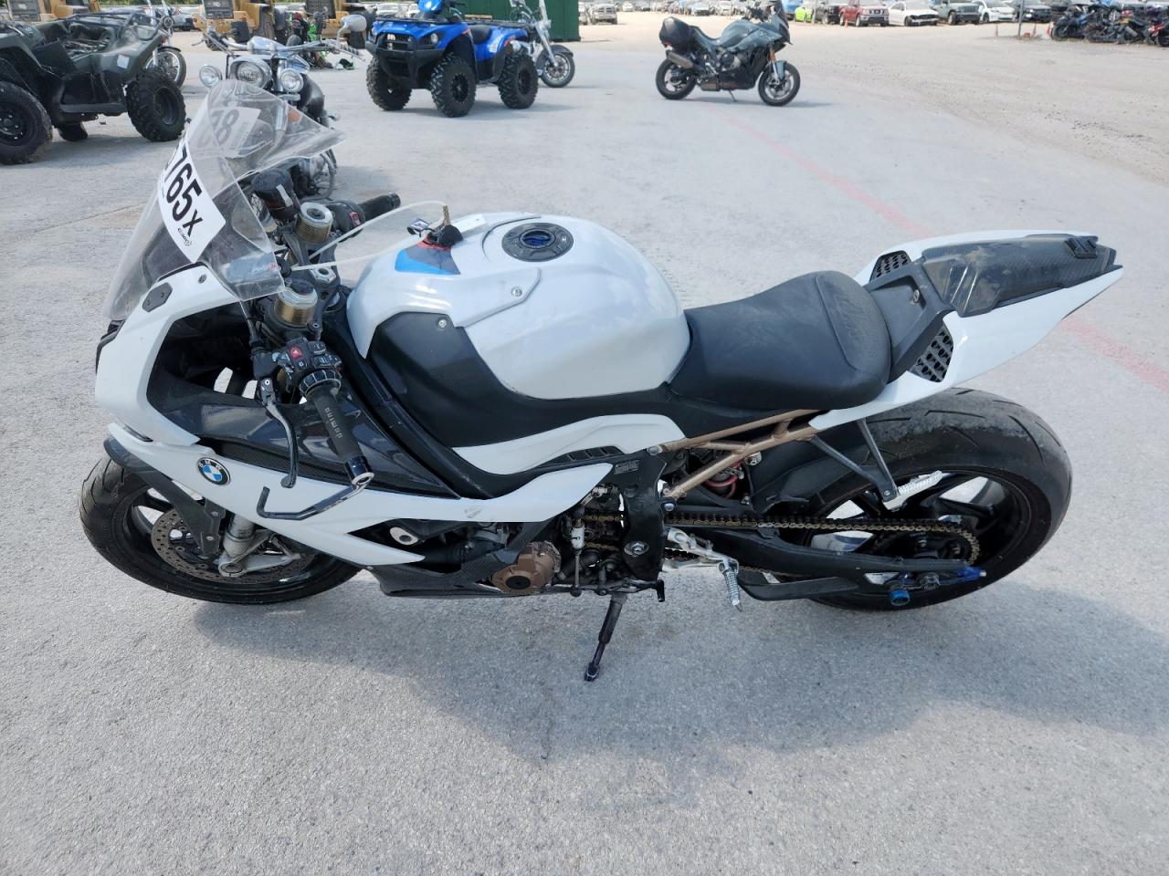 s 1000